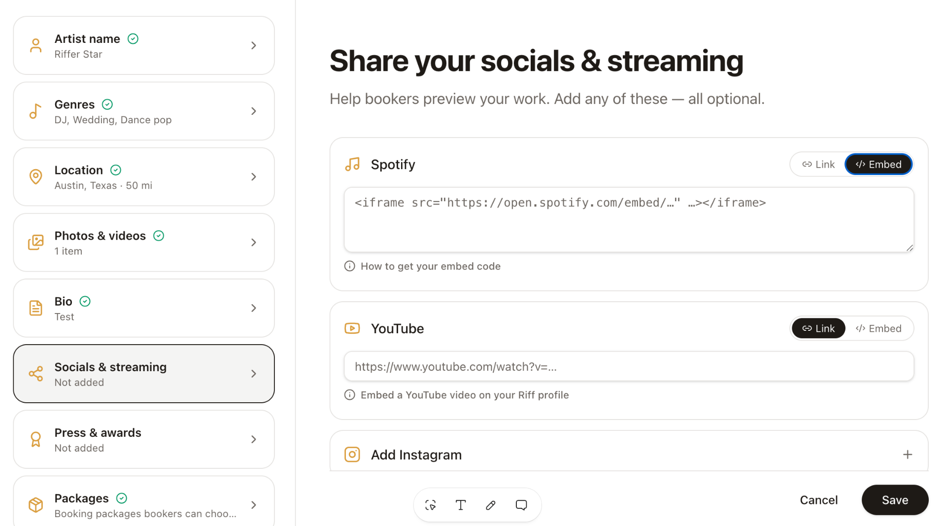 Riff profile editor — Socials and streaming section